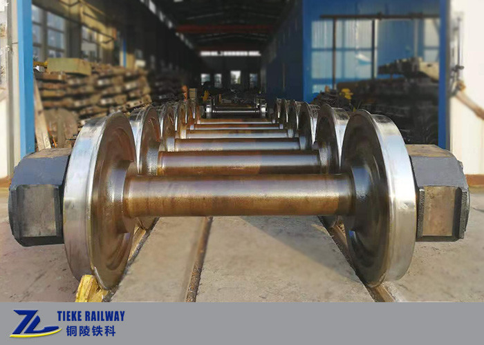 Het Type Wheelset 840mm van spoorwegg de Ladingswagen van Axle Assembly For 120t van het Treinwiel