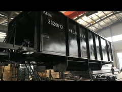 Lifting of railway hopper wagons